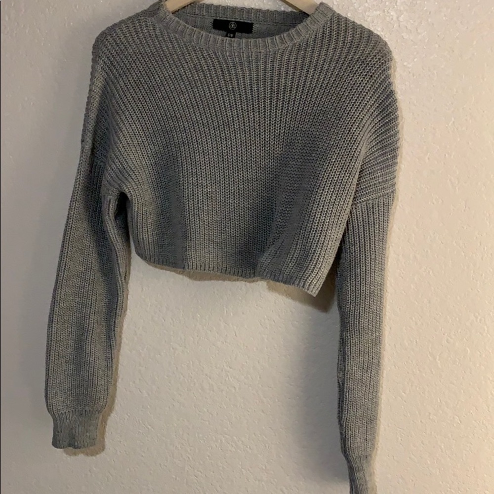 Grey super cropped knitted sweater